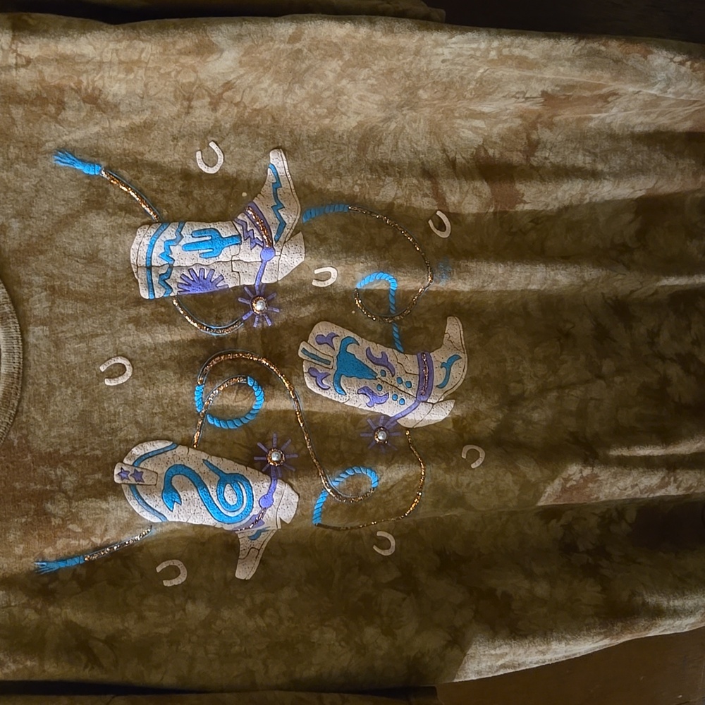T- Shirt
